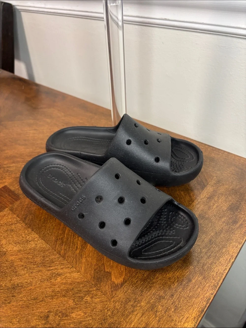 CROCS lightweight comfort sole